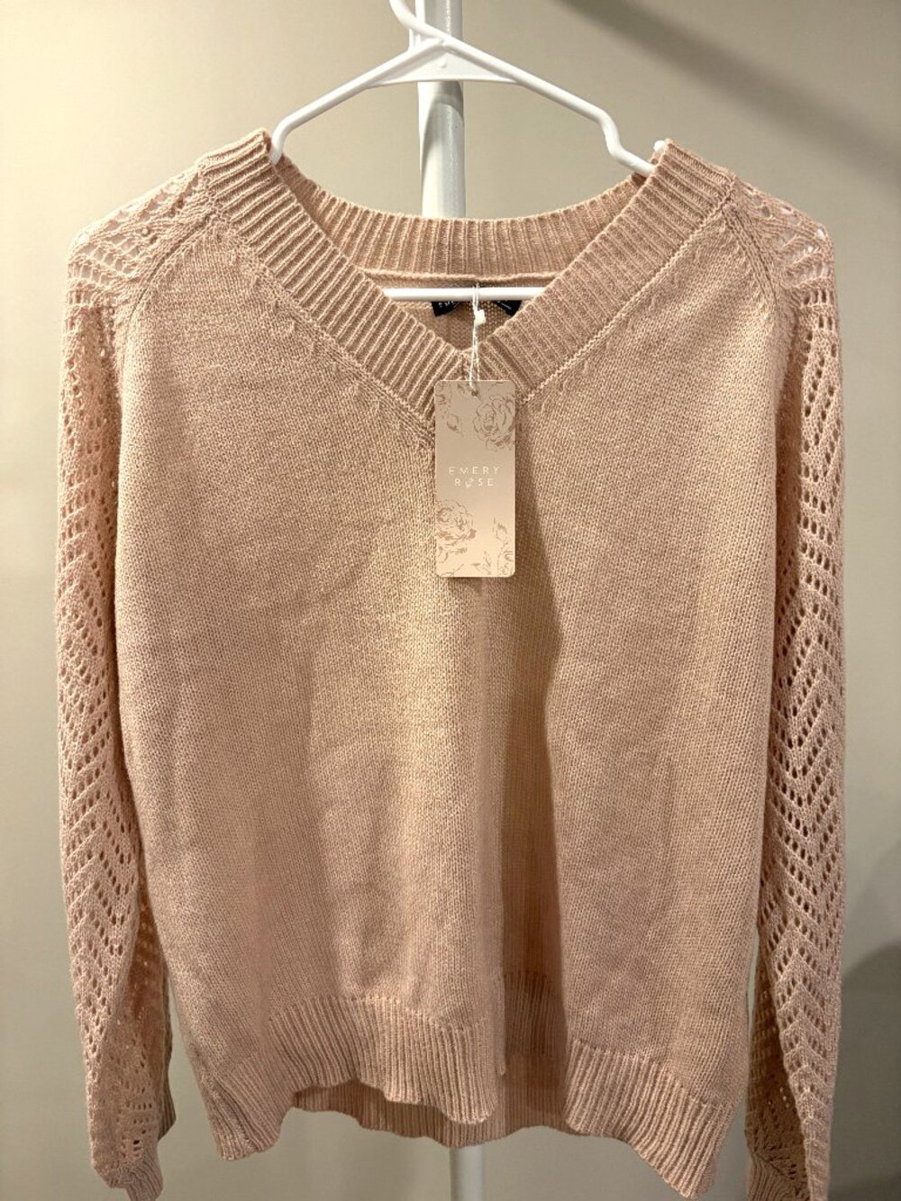 NWT Blush Pink Fisherman V-Neck Sweater Crochet Lace Pointelle‎ Sleeve Soft L